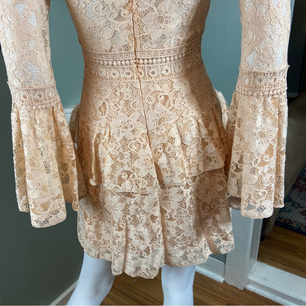John Zack! Zack Petites Lace Bell Sleeve Mini Dress Peach Tiered XSmall XS Mod - Picture 14 of 16